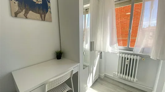 Rooms in Adaro - photo 4