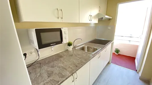 Rooms in Madrid San Blas - photo 9