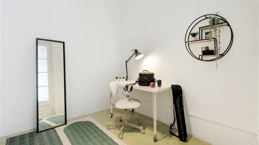 Rooms in Barcelona Eixample - photo 4
