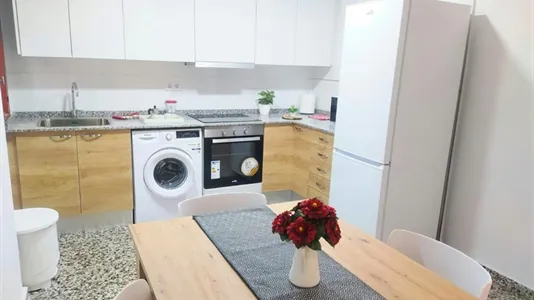 Rooms in Moncada - photo 8