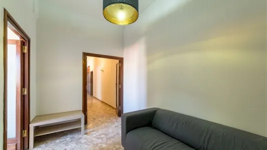 Rooms in Florence - photo 9