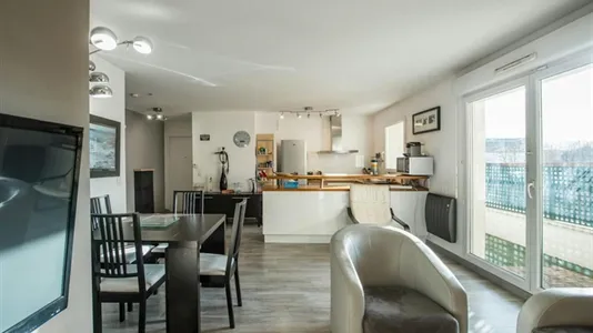 Apartments in Nanterre - photo 5