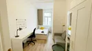 Room for rent, Wien Ottakring, Vienna, <span class="blurred street" onclick="ProcessAdRequest(14942313)"><span class="hint">See streetname</span>[xxxxxxxxxxxxx]</span>