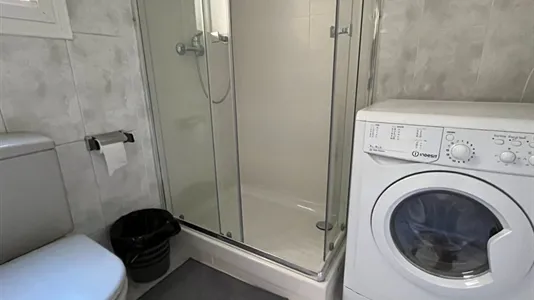 Rooms in Barcelona Eixample - photo 9