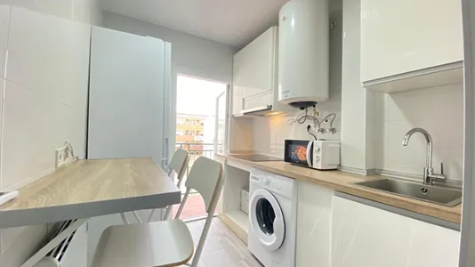 Rooms in Adaro - photo 8