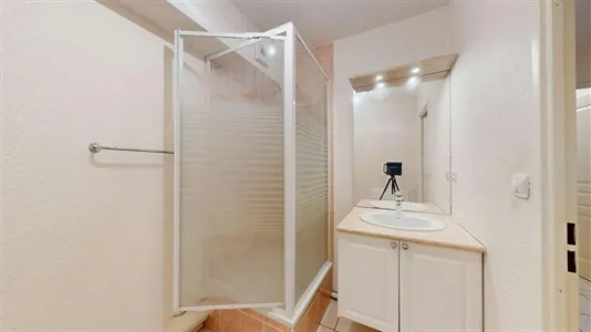 Apartments in Lyon - photo 10