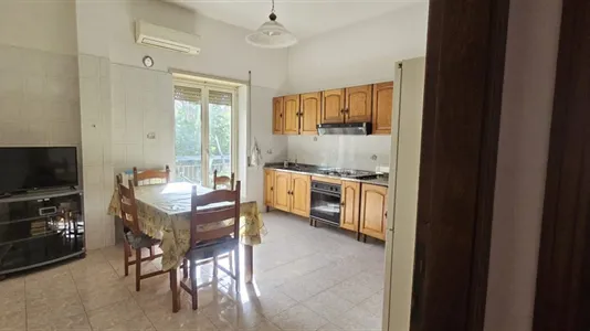 Rooms in Reggio di Calabria - photo 7