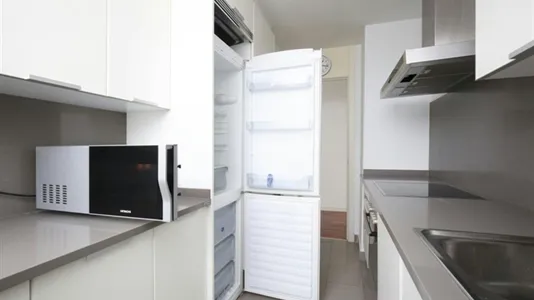 Apartments in El Encinar de los Reyes - photo 9