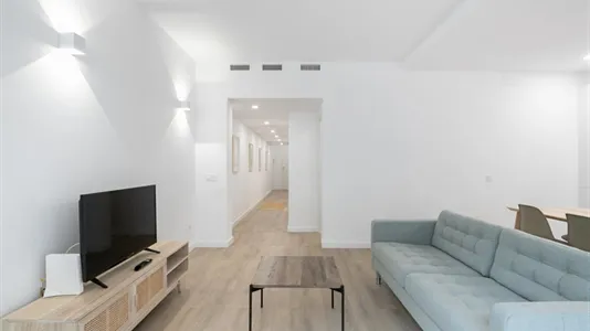 Apartments in Barcelona Eixample - photo 5