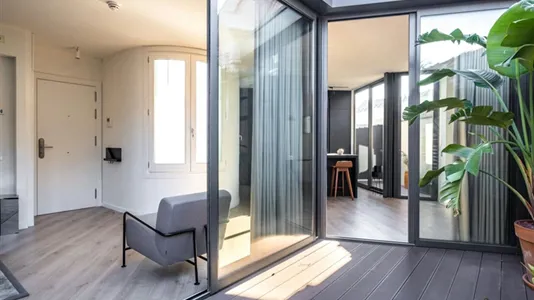 Apartments in Barcelona Eixample - photo 3