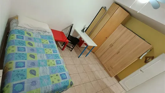 Rooms in Florence - photo 9