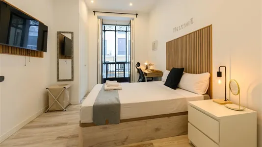 Rooms in Madrid Chamberí - photo 10