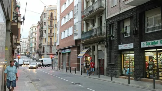 Rooms in Barcelona Sants-Montjuïc - photo 9