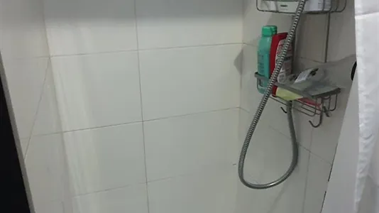 Rooms in Barcelona Eixample - photo 7