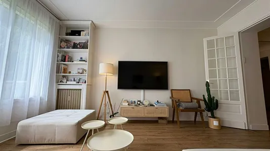 Apartments in Nanterre - photo 9