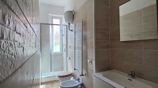 Rooms in Roma Municipio VI – Roma Delle Torri - photo 5