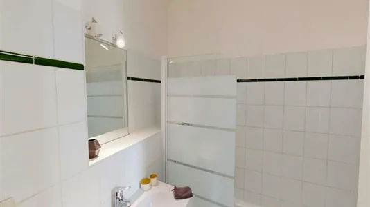 Rooms in Lyon - photo 10