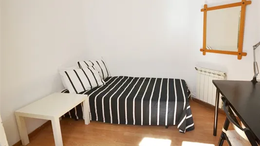 Rooms in Madrid Centro - photo 4