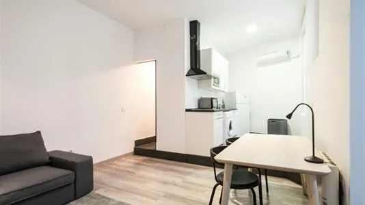Apartments in Madrid Centro - photo 4