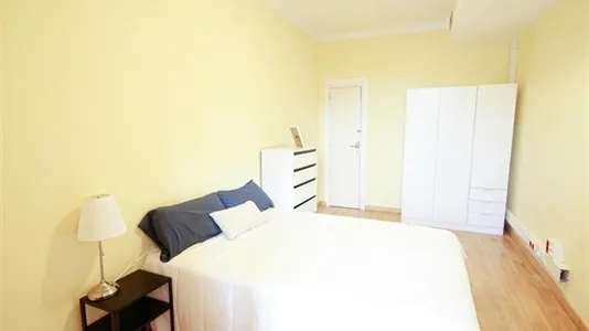 Rooms in Barcelona Eixample - photo 5