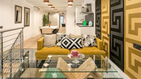 Apartments in Barcelona Eixample - photo 4