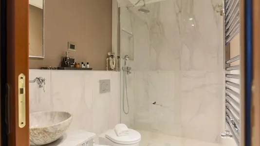 Apartments in Milano Zona 8 - Fiera, Gallaratese, Quarto Oggiaro - photo 8