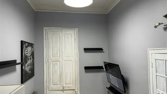 Rooms in Barcelona Eixample - photo 10