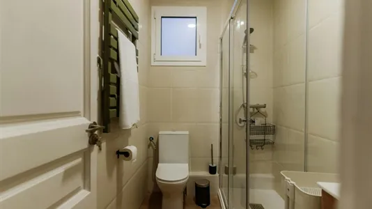 Rooms in Barcelona Ciutat Vella - photo 10