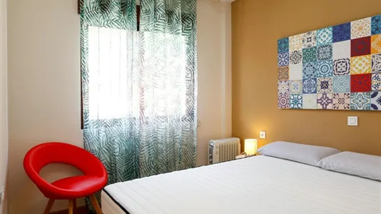 Rooms in Granada - photo 2