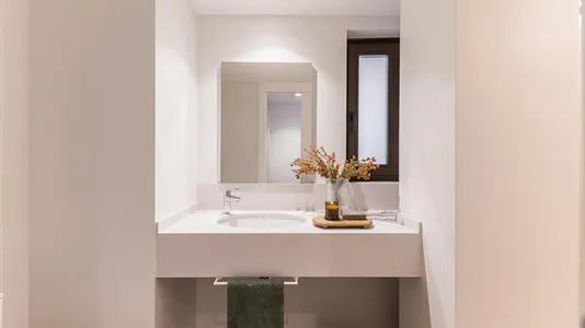 Apartments in Barcelona Ciutat Vella - photo 10