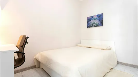 Apartments in Barcelona Eixample - photo 8