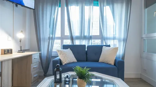 Rooms in Madrid Chamartín - photo 7