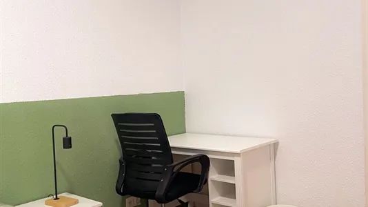 Rooms in Barcelona Sarrià-St. Gervasi - photo 8