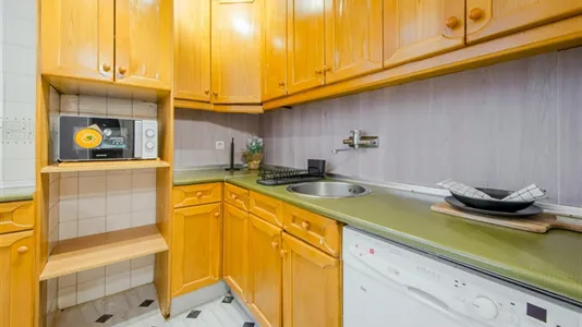 Rooms in Madrid Tetuán - photo 8