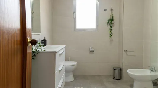 Rooms in Valencia Ciutat Vella - photo 9