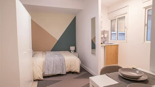Rooms in Valencia Ciutat Vella - photo 2