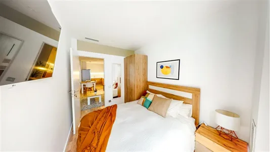 Rooms in Barcelona Sants-Montjuïc - photo 4