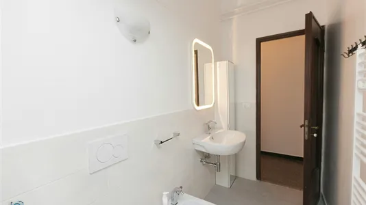 Rooms in Genoa - photo 9