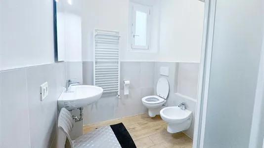 Rooms in Florence - photo 3
