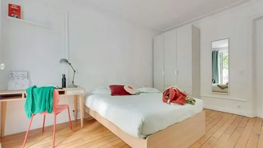 Rooms in Paris 20ème arrondissement - photo 3