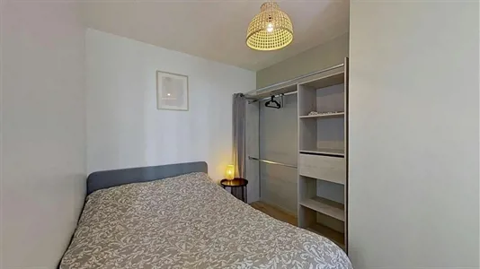 Rooms in Caen - photo 3