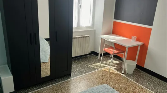 Rooms in Genoa - photo 6
