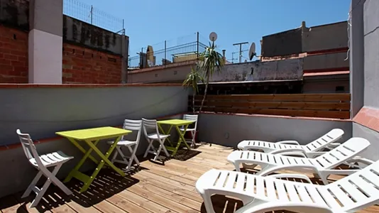 Rooms in Barcelona Ciutat Vella - photo 9