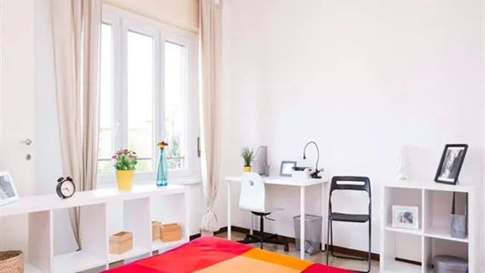 Rooms in Milano Zona 8 - Fiera, Gallaratese, Quarto Oggiaro - photo 3