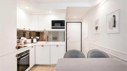 Apartments in Location is not specified - photo 9