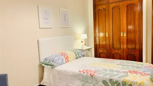 Rooms in Bilbao - photo 9