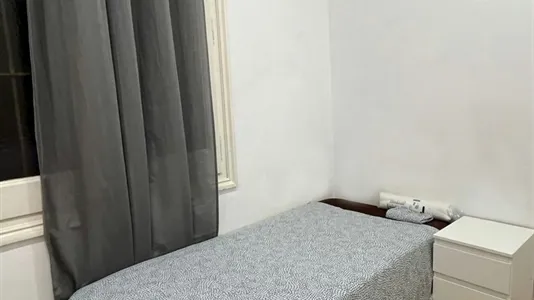 Rooms in Barcelona Eixample - photo 7