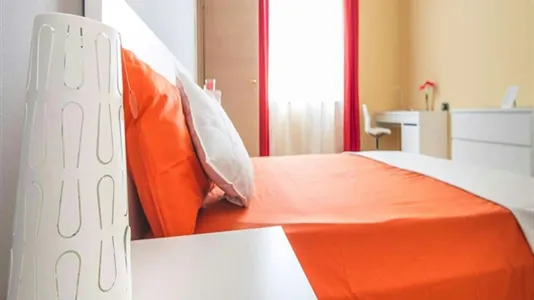 Rooms in Milano Zona 2 - Stazione Centrale, Gorla, Turro, Greco, Crescenzago - photo 3