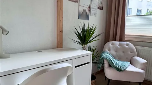 Rooms in Hamburg Nord - photo 4