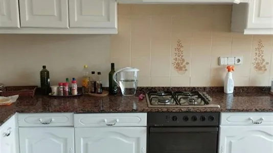 Rooms in Valencia Extramurs - photo 3